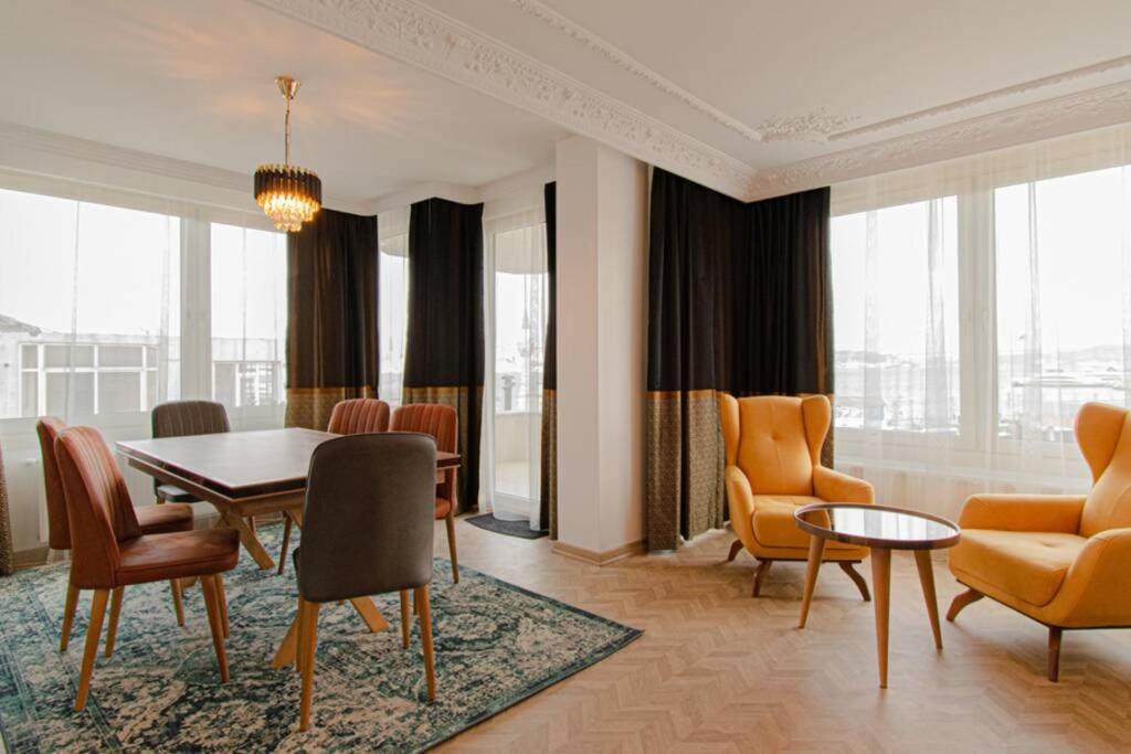 Charming Suite Bosphorus View Istanbul Exterior photo